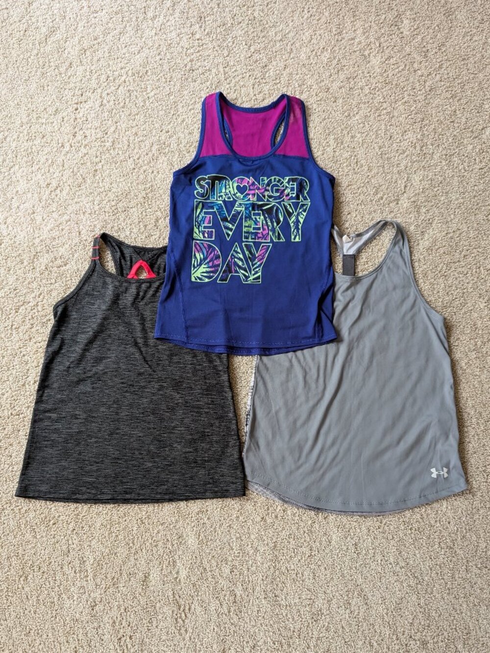 Workout Tank Tops Size L